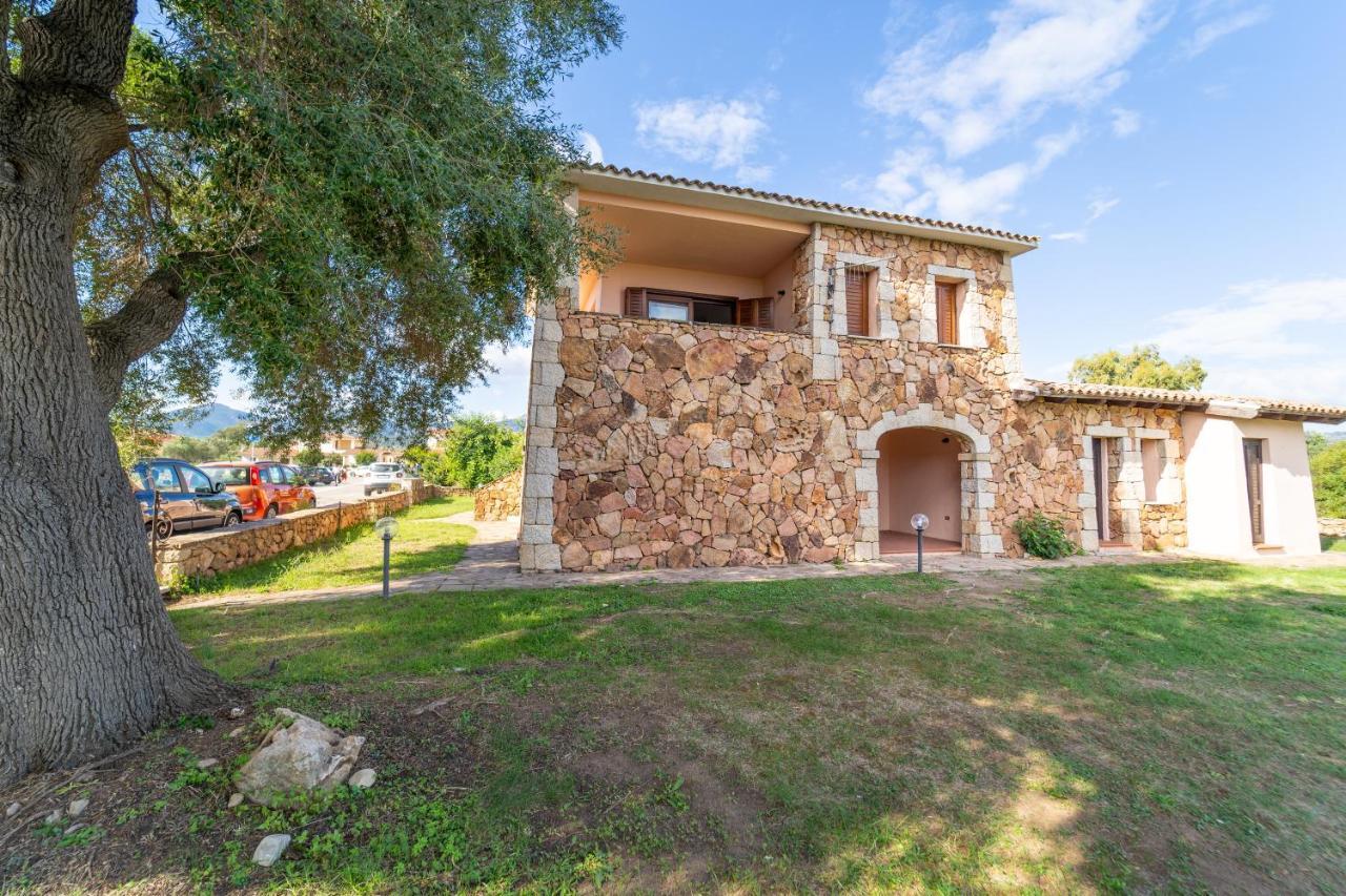 Iss Travel, Pedra Rosa 2 Bedroom Apartments With Private Terrace And Air Conditioning San Teodoro  Exterior photo